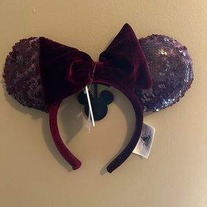 NWT Maroon Sequin Minnie Ears